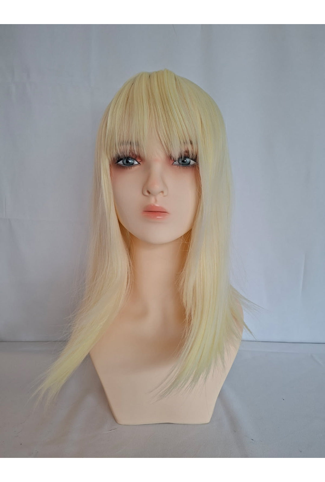 Deluxe Platinum Blonde Wig W01