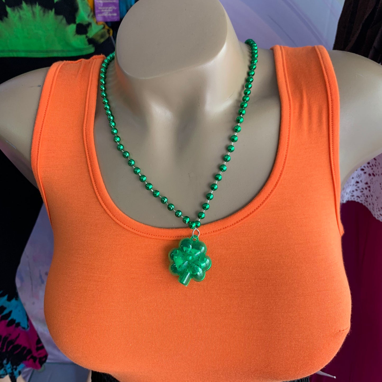 Flashing Shamrock Necklace