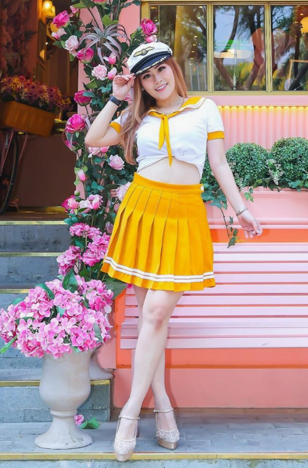 Pink yellow pleated sales skirt