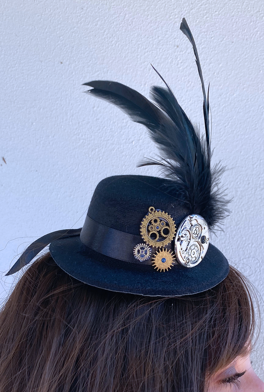 Mini Steampunk Hat with Cogs and Large Feather (EEE)