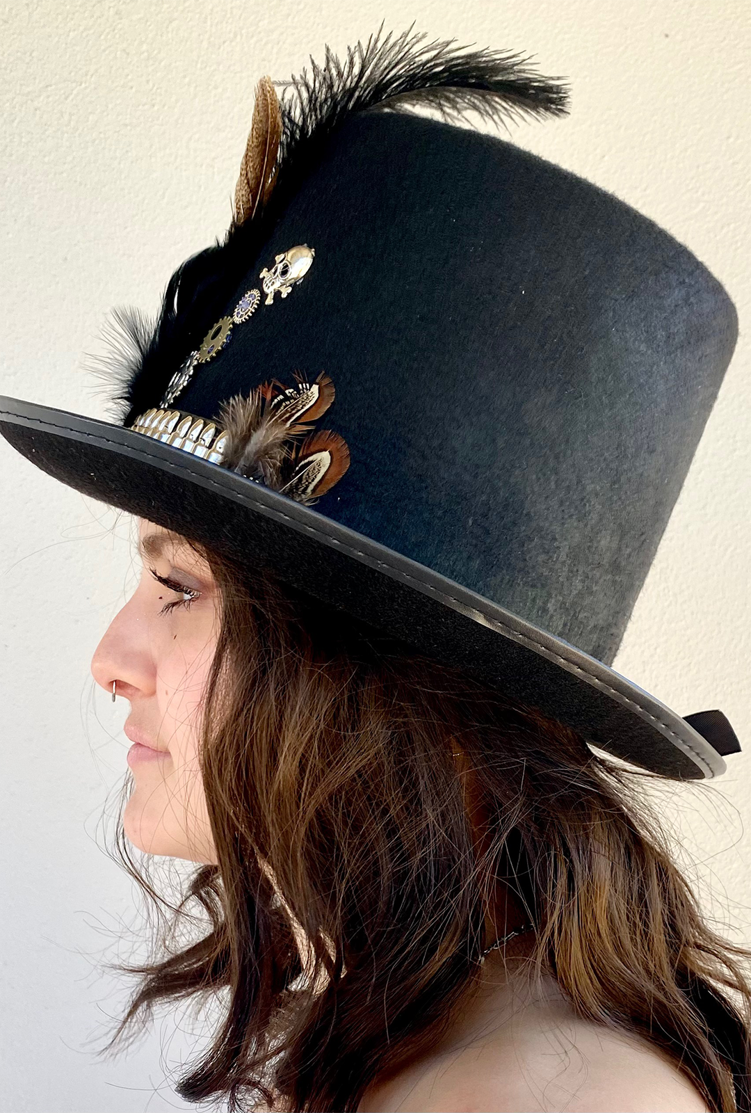 Steampunk Black Feathers & Bullets Hat (TT)