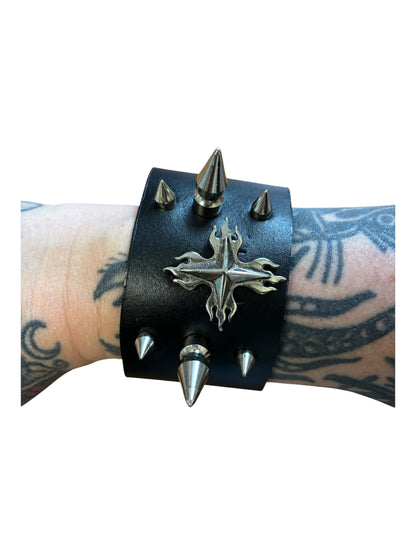 Spike Leather Cuff with Star