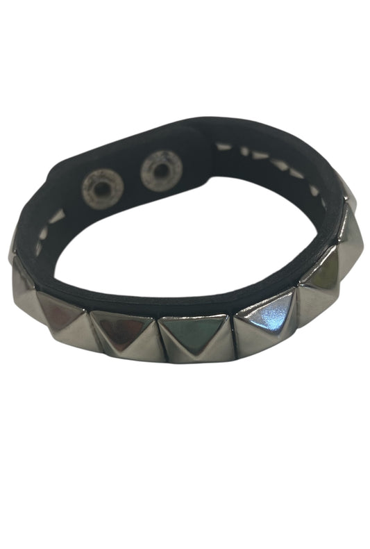 Skinny Single Stud Wrist Cuff