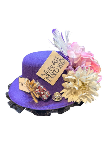 Mini Alice In Wonderful Hat (B)