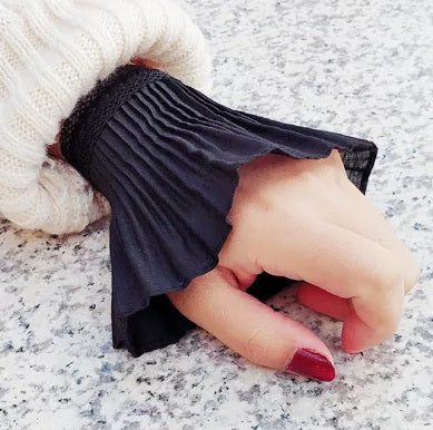 Victorian Lace Wrist Cuffs - Main Image