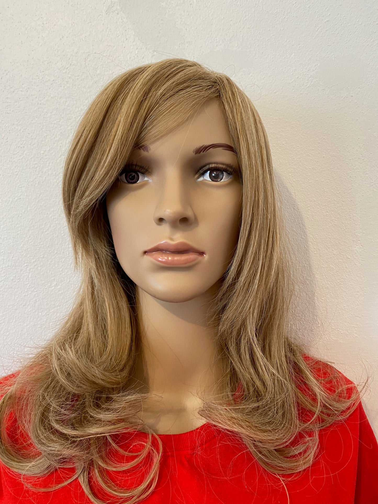 Deluxe Shoulder Length Caramel Blonde Wig