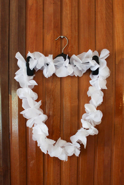 White Hawaiian Lei