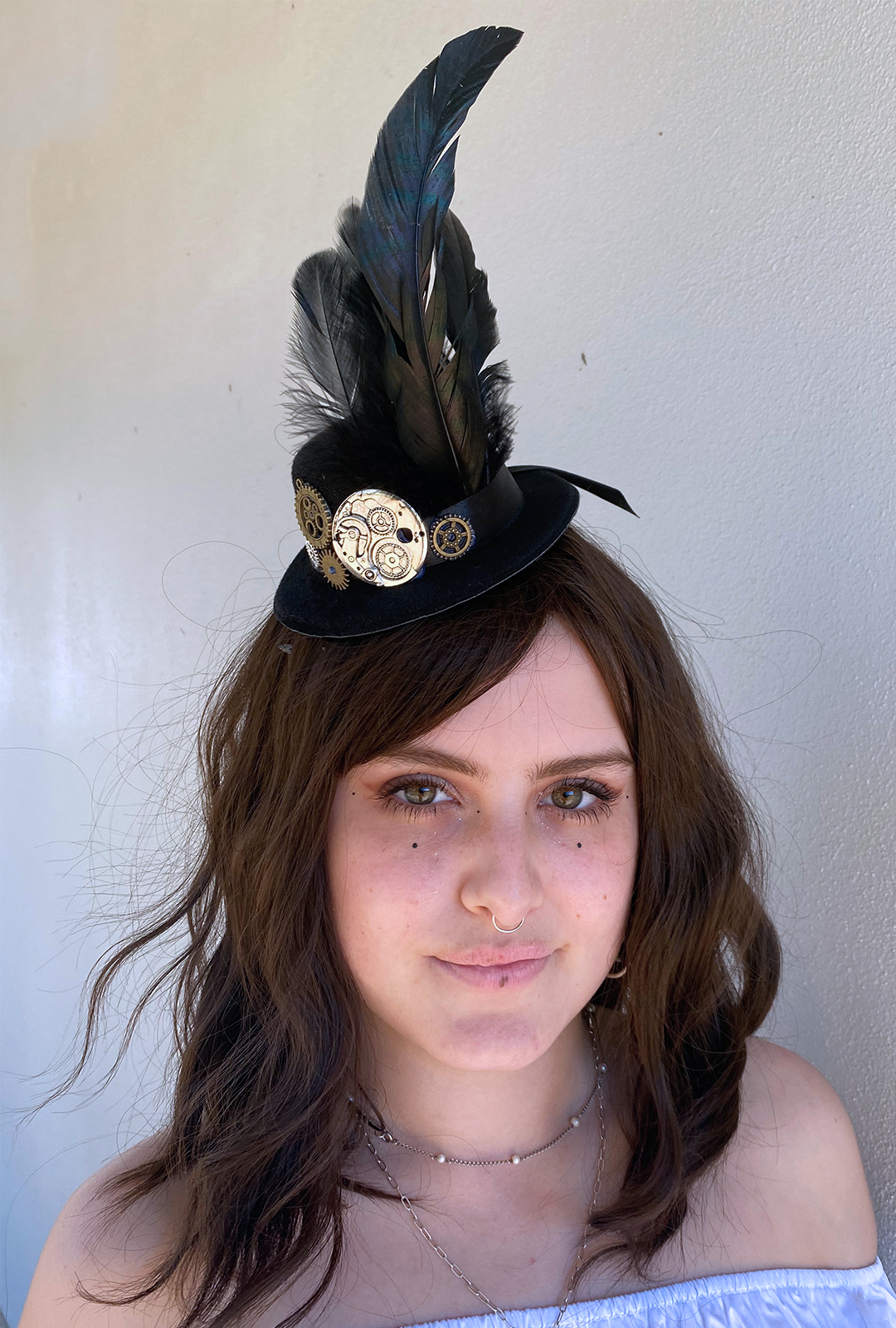 Mini Steampunk Hat with Cogs and Large Feather (EEE)