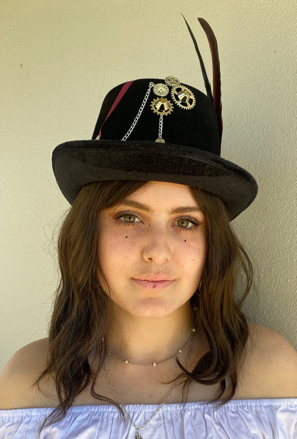 Steampunk Red Feather and Chains Hat (UU)