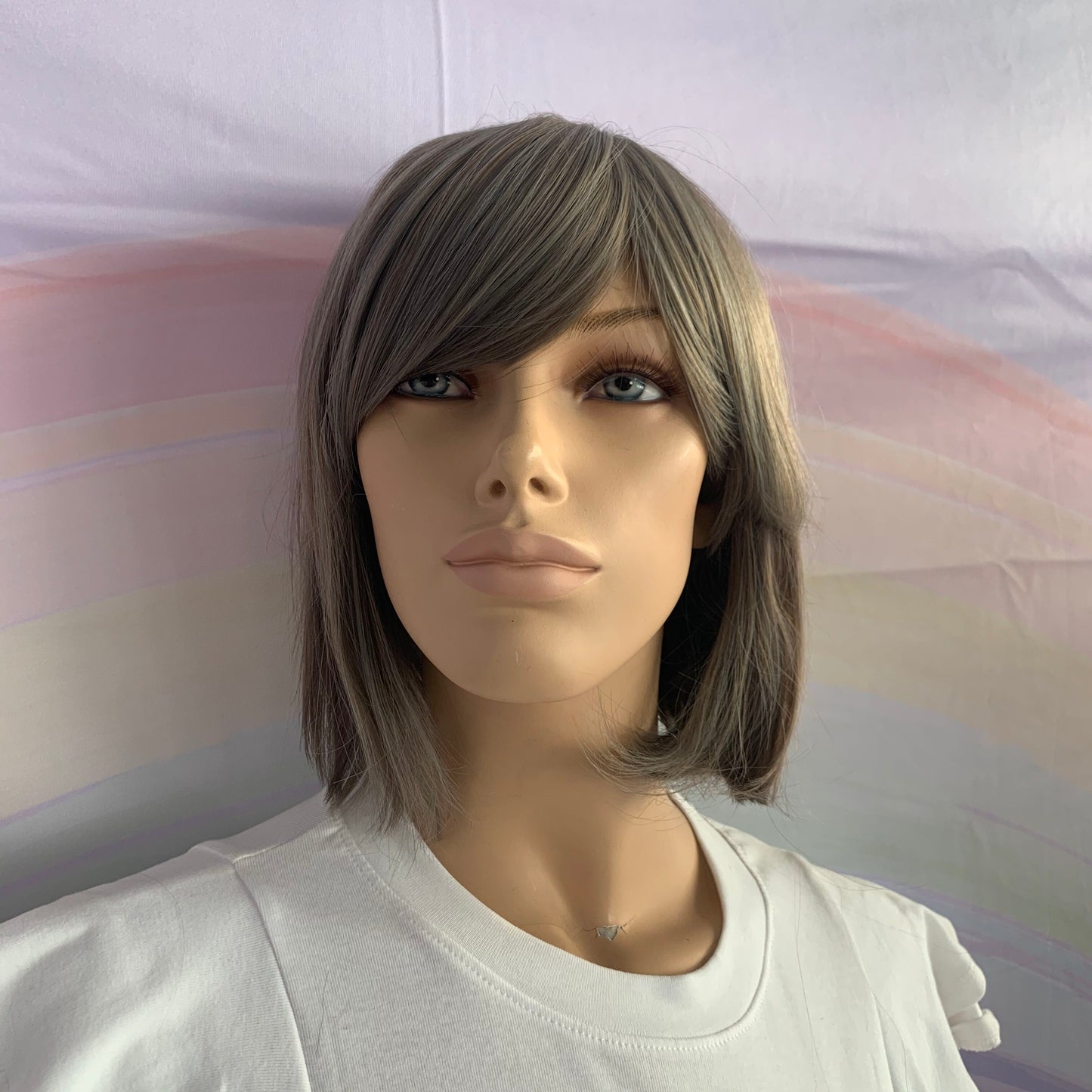 Natural Multi-toned Grey Deluxe Cropped Bob Wig