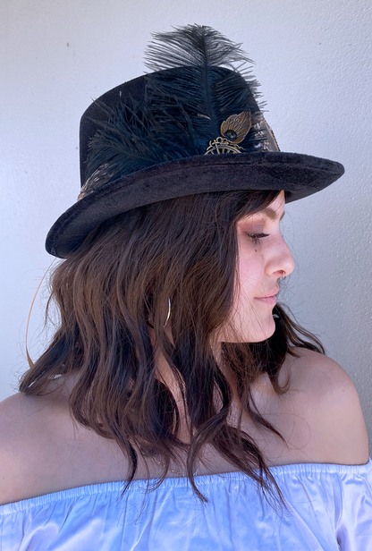 Steampunk Lace Hearts and Chains Hat (YY)